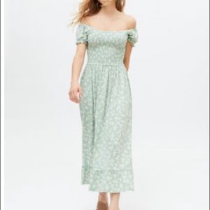 Urban Outfitters Tessie Smocked Puff Sleeve Midi Dress